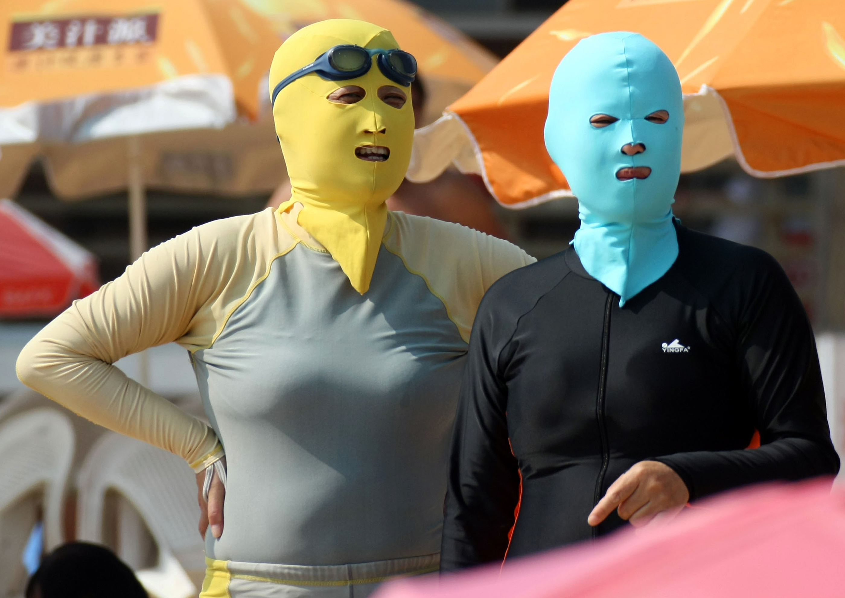 The New Bizarre Fashion Trend in China for Female Swimmers