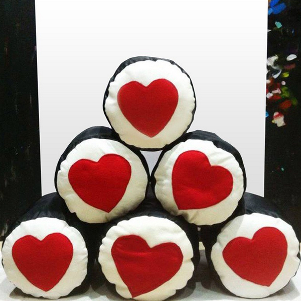 Heart Shaped Cushions as a best gift for Valentine’s Day