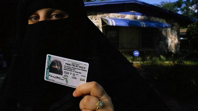 Illinois State Issued New Guideline for Muslim Women in Getting Driving License