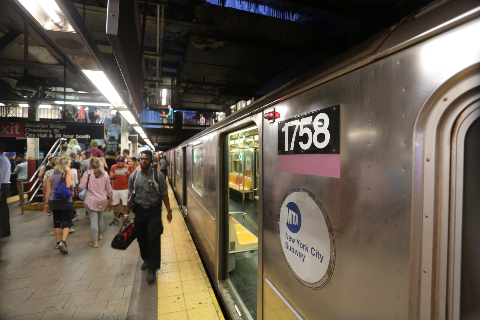 WiFi is accessible at entire Underground Subway Stations in New York City