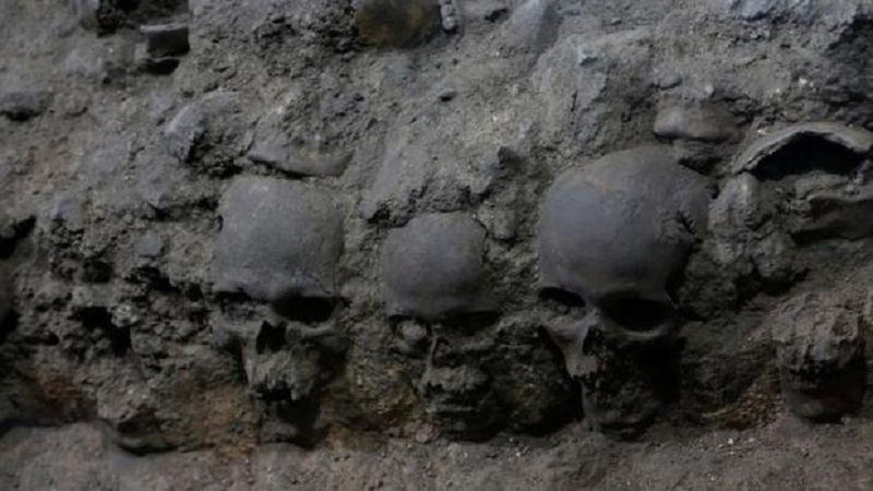 A Tower of more than 650 Women Skulls Discovered in Aztecs (New Mexico)