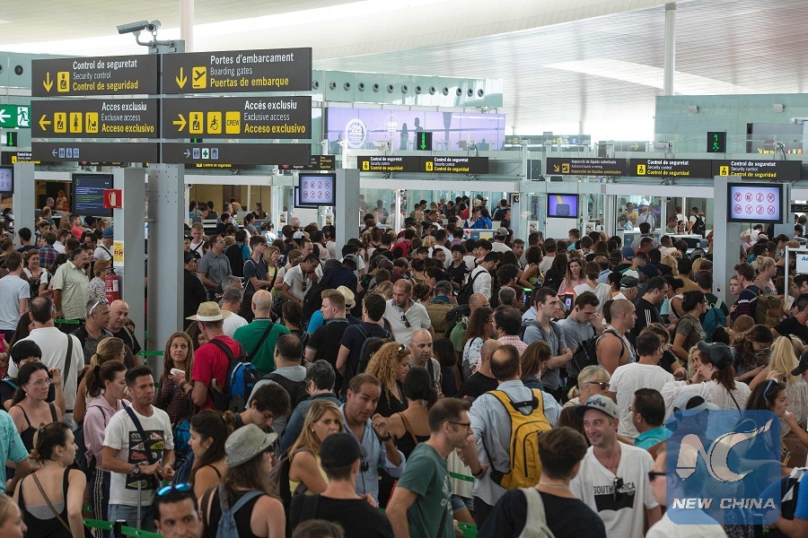 SPAIN-TRANSPORT-AIRPORT-STRIKE