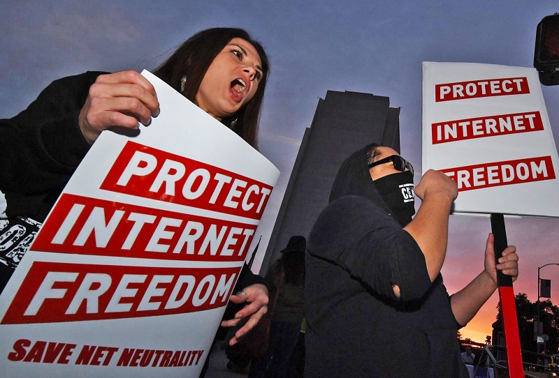 Thousands Comments on FCC Net Neutrality Found Fake: Pew Research