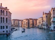 Why And How You Must Stay Hydrated During Travel?