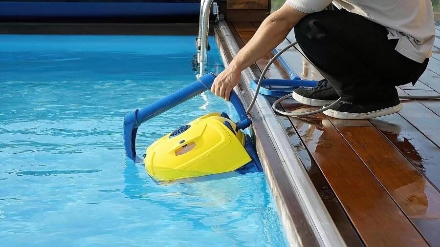 Few Things You Need To Do To Set Up Robotic Pool Cleaner